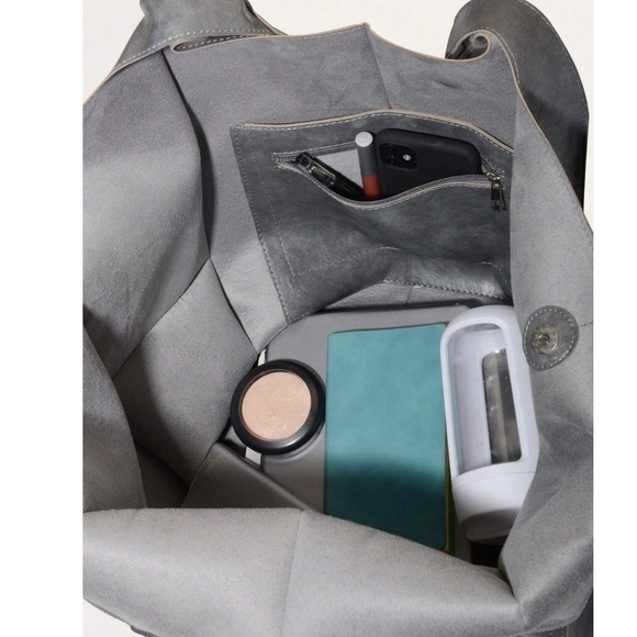 Luxe Vegan Leather Minimalist Oversized Tote Bag - Picture 13 of 16